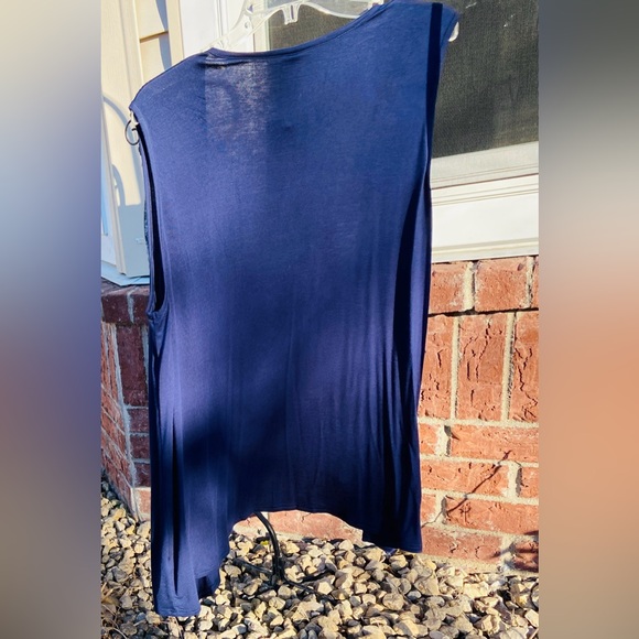 NWT VeryYoung Light Sleeveless Shawl Vest-Side Pockets-Versatile Piece-Also Ties - Picture 3 of 16